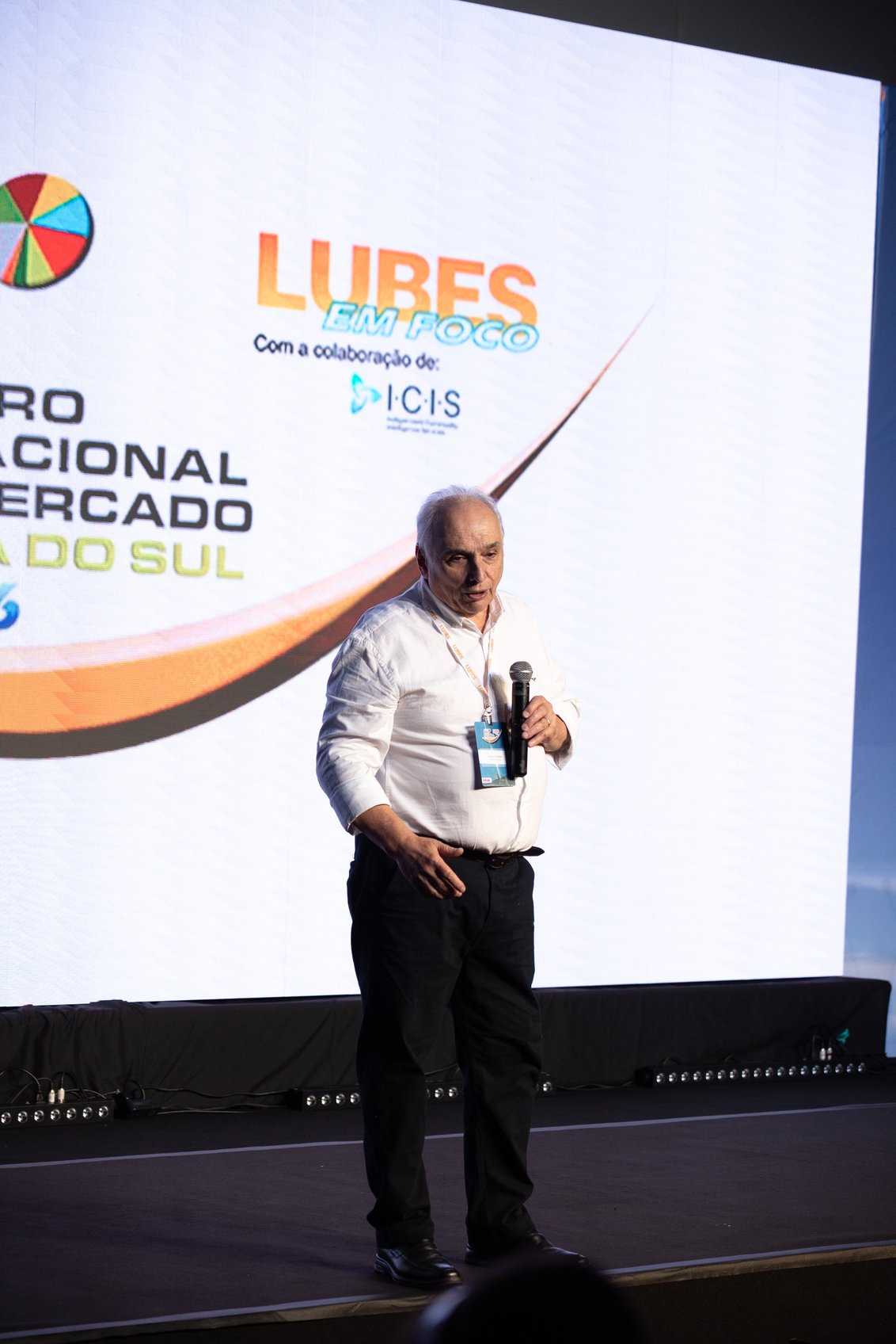 Foto 250 — Encontro com o Mercado 2026