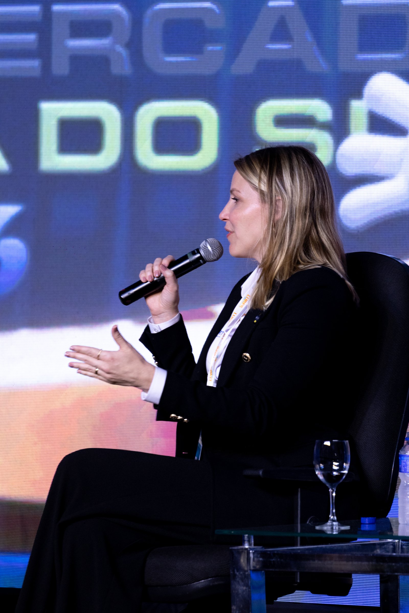 Foto 432 — Encontro com o Mercado 2026
