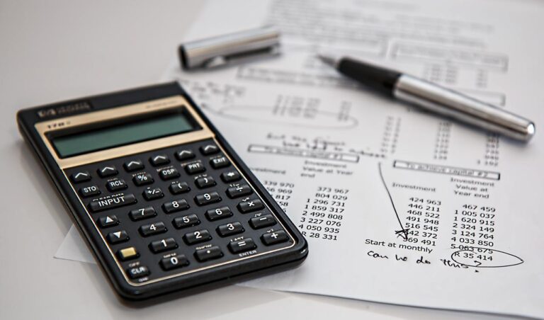 IPCA cai mais que o esperado em agosto e acumula alta em 12 meses inferior a 2,5%
