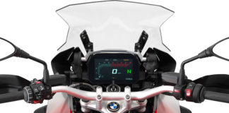 Novo painel digital, com tela TFT de 6,5 polegadas é um dos atrativos BMW R 1200 GS 2018/2018. Preço parte de R$ 81.500,00