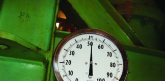 Figuras 1/2 - Medição de temperatura de óleo lubrificante