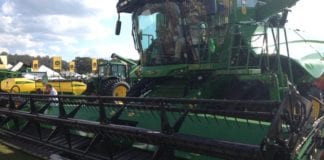 Deere tem lucro