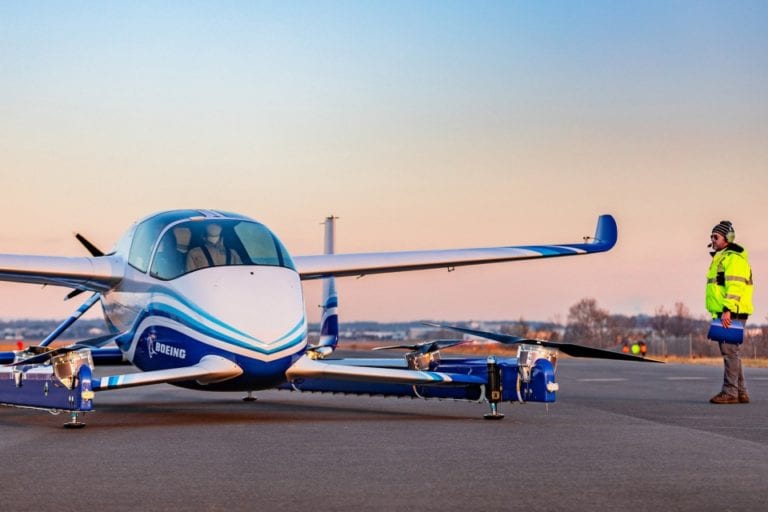 Táxi aéreo autônomo da Boeing completa seu primeiro voo