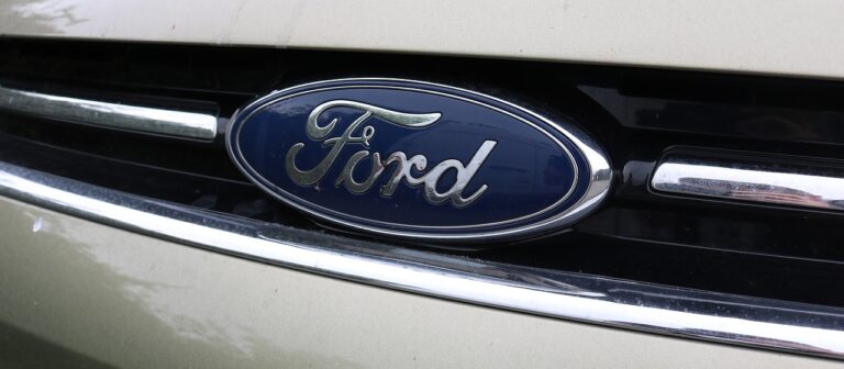 Ford anuncia demissões nos EUA, sem revelar números