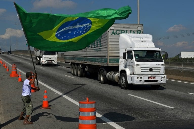 BNDES abrirá linha de crédito para caminhoneiros autônomos