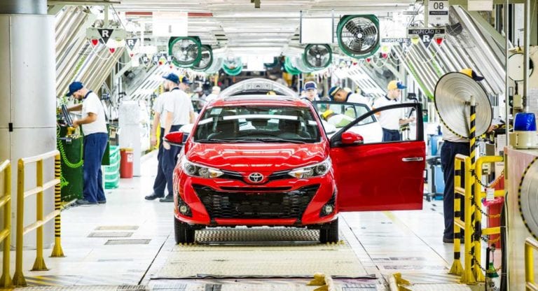Toyota encerra 3º turno e demite 840 funcionários