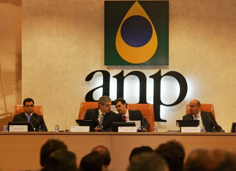 Divulgação de preços de combustíveis