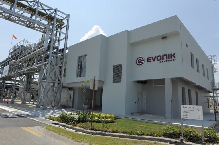 Evonik amplia capacidade global de produção de aditivos