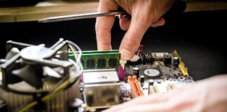 Contração em junho