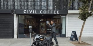 Vendas da elétrica LiveWire nos EUA A Harley-Davidson iniciou as vendas da elétrica LiveWire