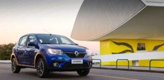 Renault Sandero 1.6 CVT