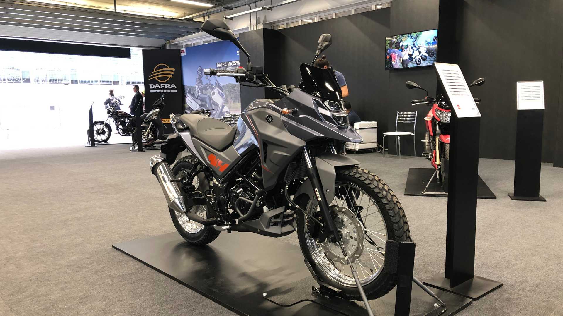 Dafra NH 300 2024: preço, fotos e detalhes técnicos - MOTOO