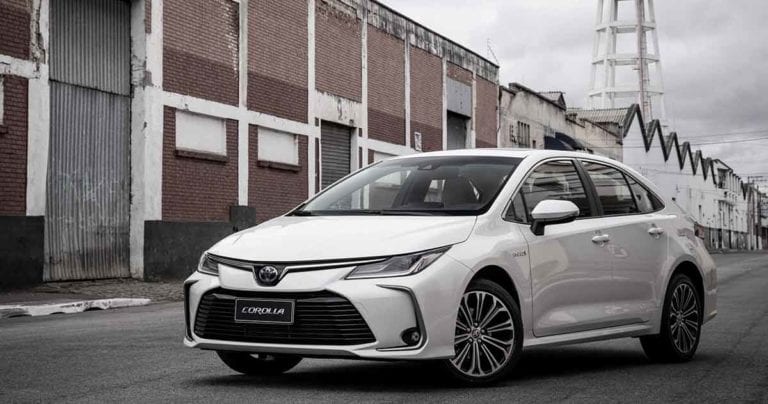 Primeiro carro híbrido flex