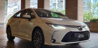 Toyota Corolla Altis Hybrid 2020