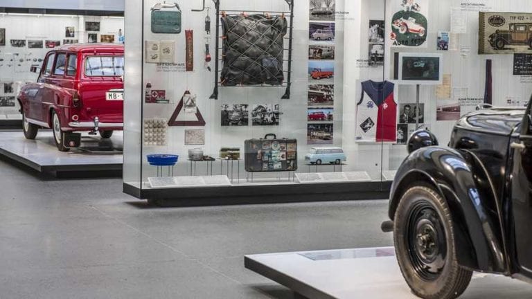 15 museus de carros incríveis para conhecer virtualmente