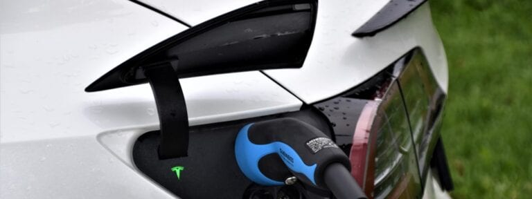 Carros elétricos são 3x mais ecológicos do que modelos à gasolina