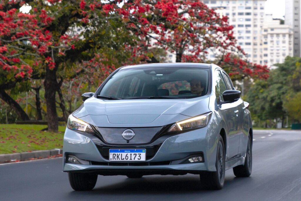 nissan leaf